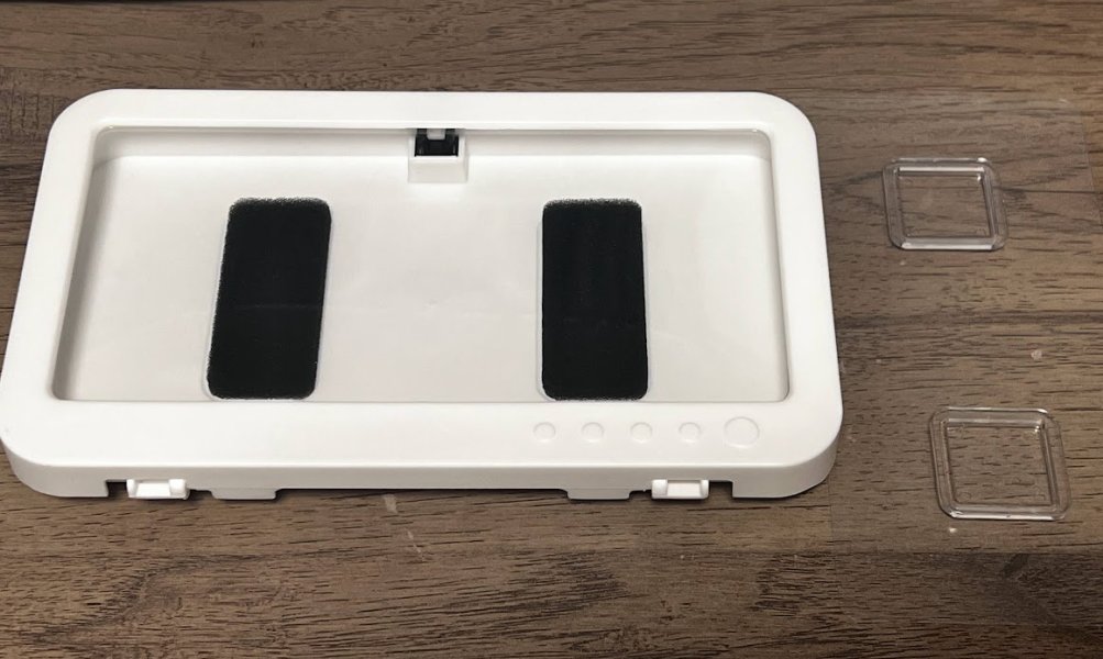ダイソーの防滴スマホホルダー開封