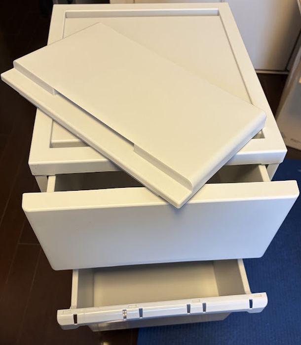 プラチェストの引き出し取り付け