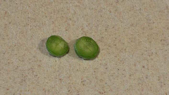 グリンピース切った