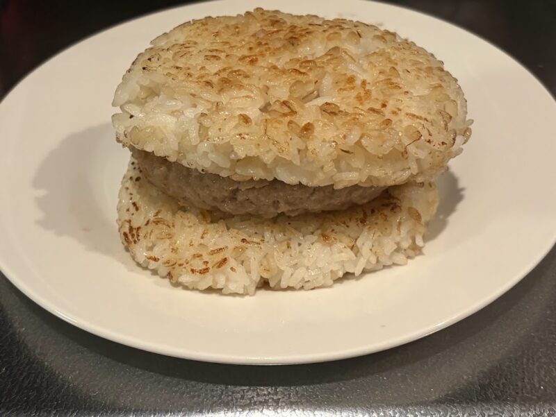 ハンバーグライスバーガー